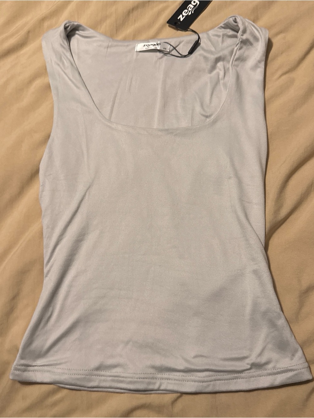 Scoop Neck Tank Top in Light Gray